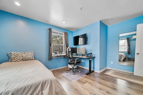 25 Caron Road Bedford NH 03110