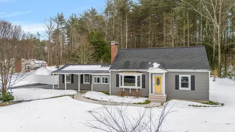 25 Caron Road Bedford NH 03110