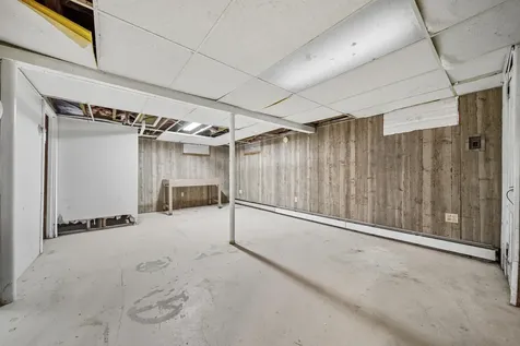 25 Caron Road Bedford NH 03110