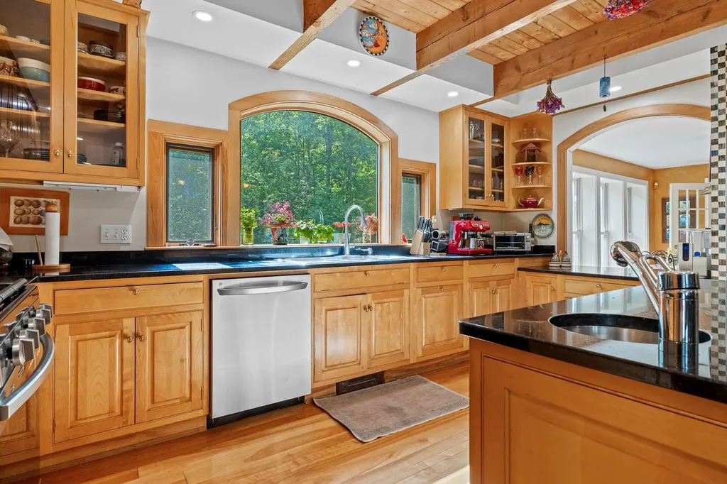 12 Ferson Road Hanover NH 03755