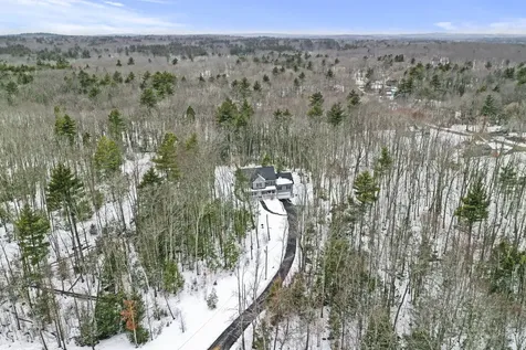 7 Lefevre Drive Kingston NH 03848