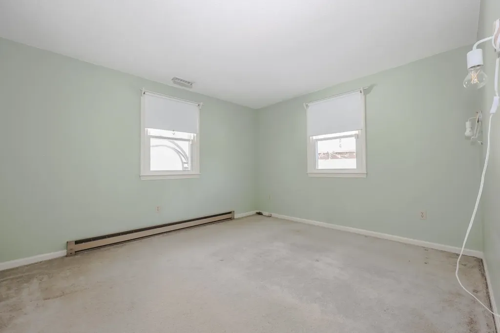 61 Paige Hill Road Goffstown NH 03045