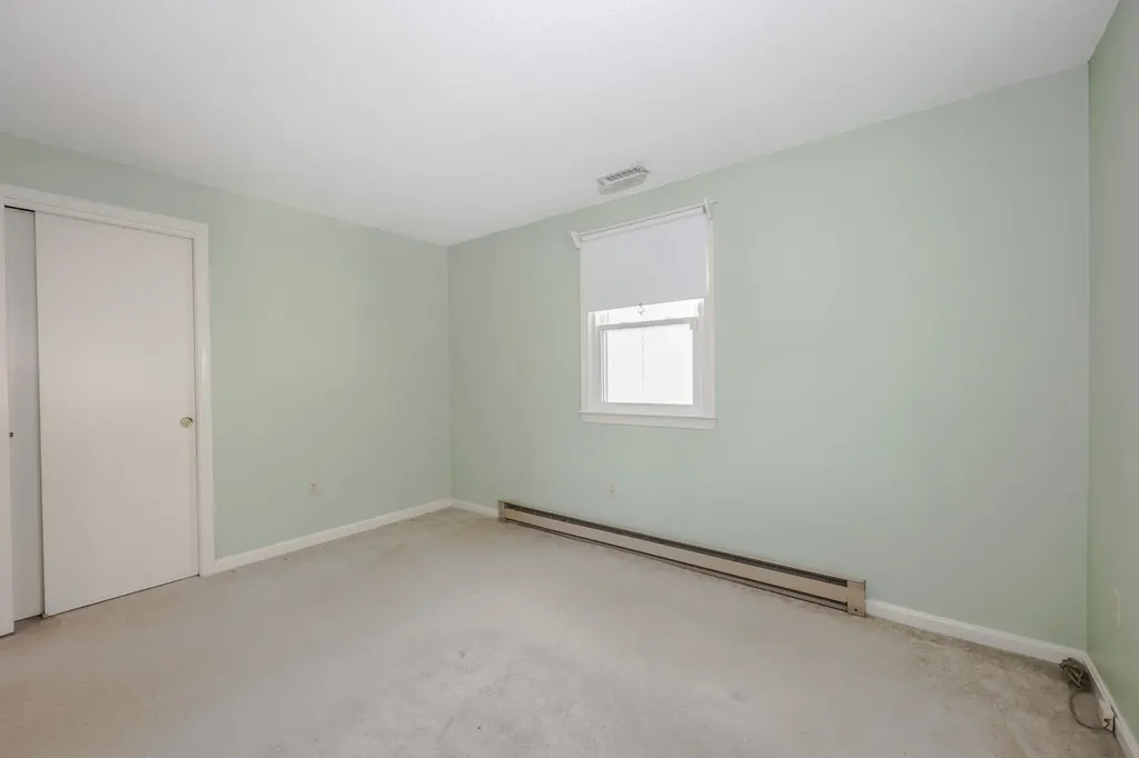 61 Paige Hill Road Goffstown NH 03045