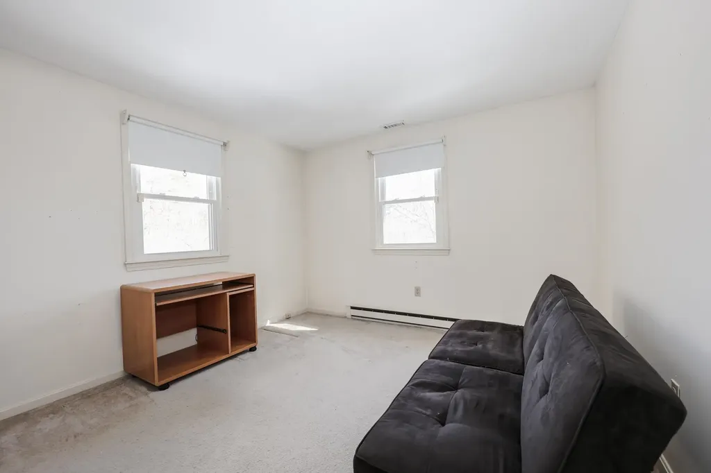 61 Paige Hill Road Goffstown NH 03045