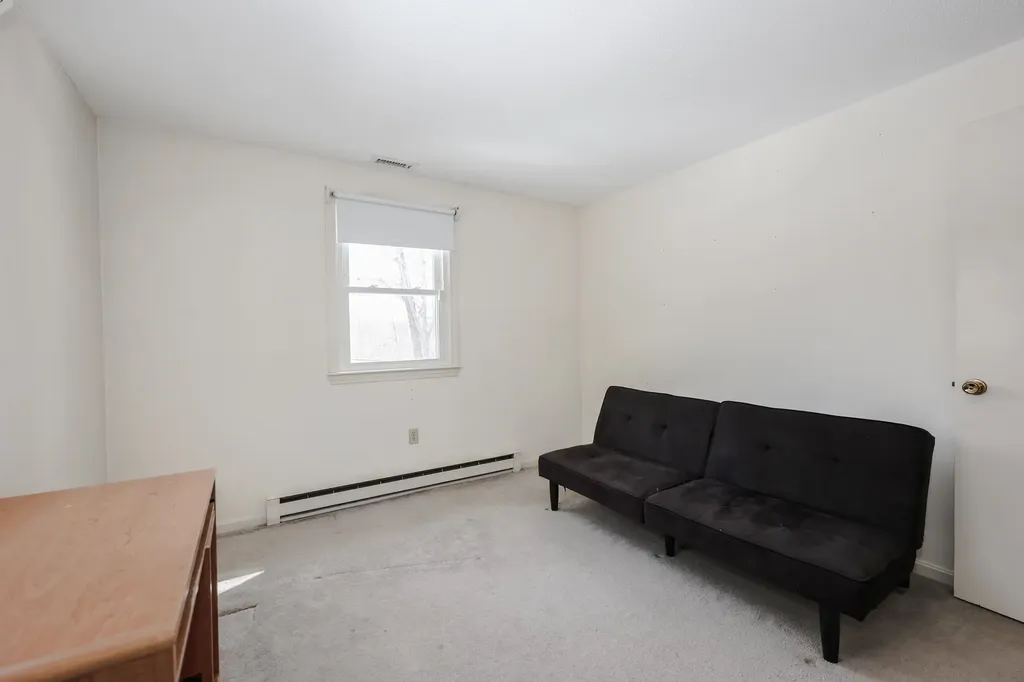 61 Paige Hill Road Goffstown NH 03045