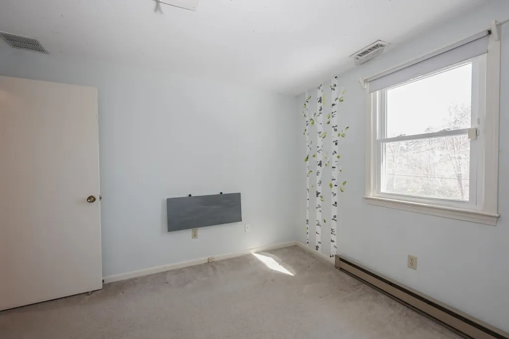 61 Paige Hill Road Goffstown NH 03045