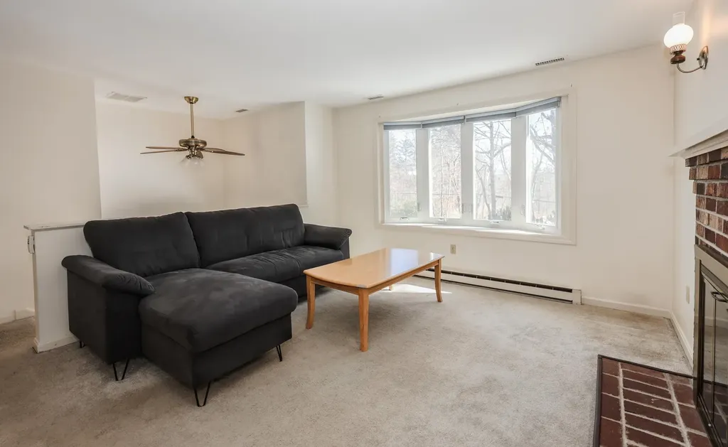 61 Paige Hill Road Goffstown NH 03045