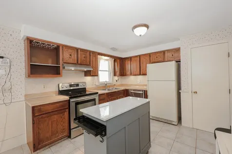 61 Paige Hill Road Goffstown NH 03045