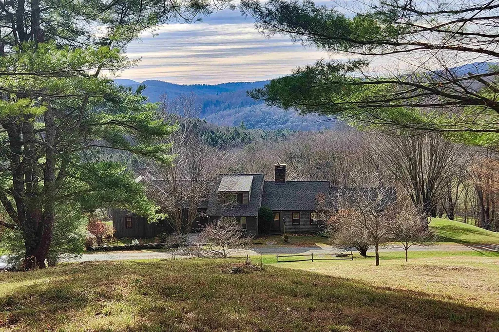 22 Orchard Hill Road Pomfret VT 05091