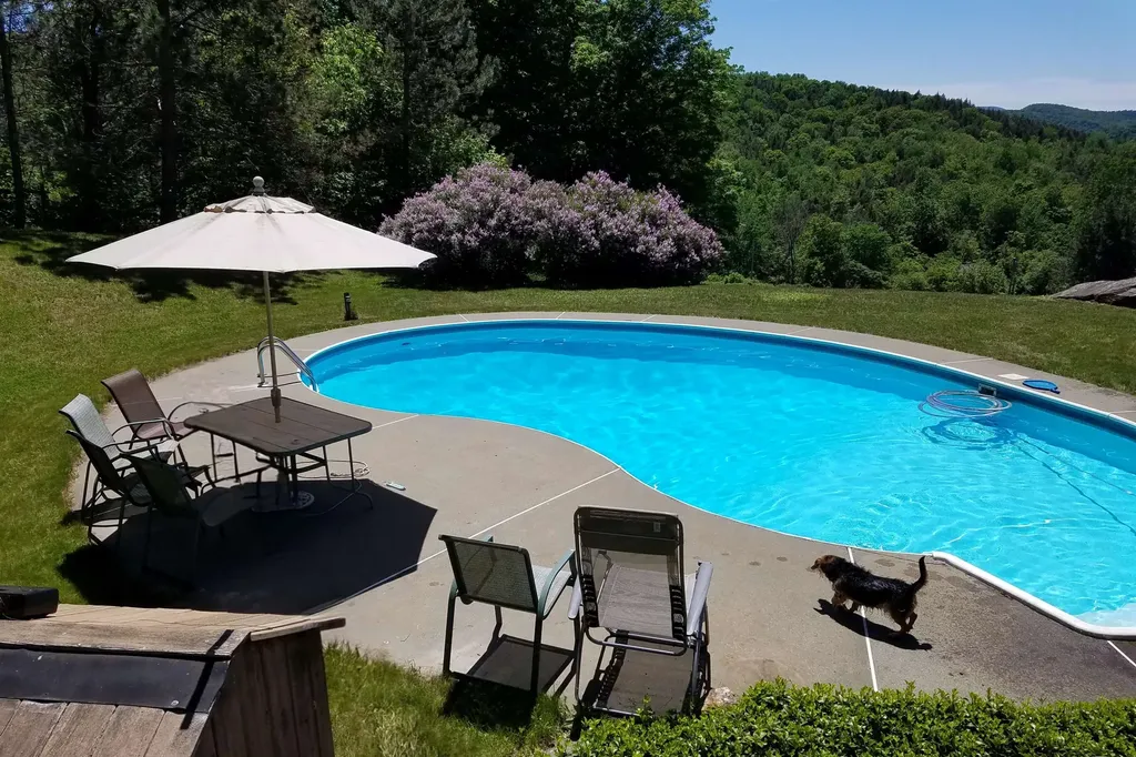 22 Orchard Hill Road Pomfret VT 05091