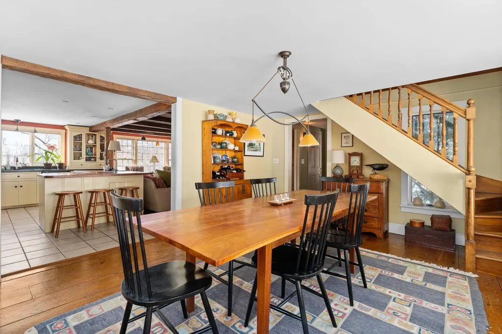 22 Orchard Hill Road Pomfret VT 05091