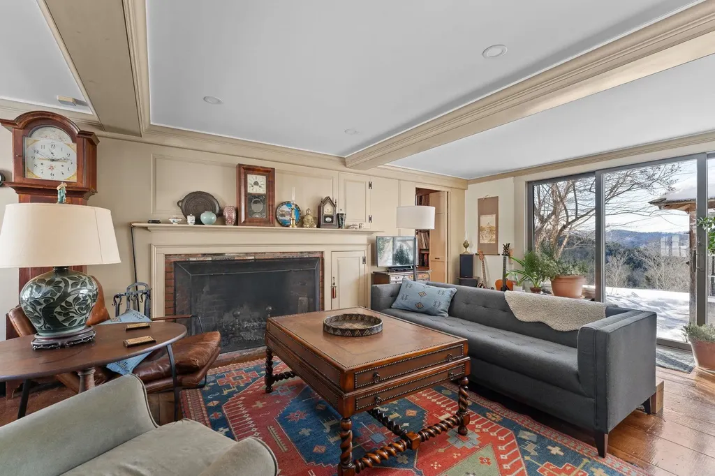 22 Orchard Hill Road Pomfret VT 05091