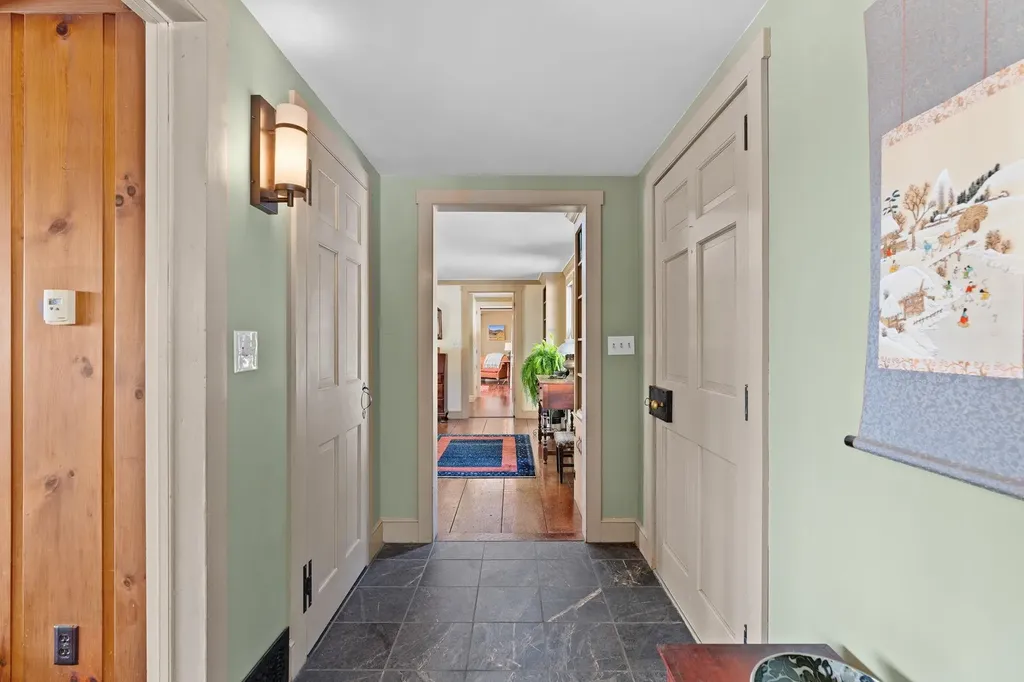 22 Orchard Hill Road Pomfret VT 05091