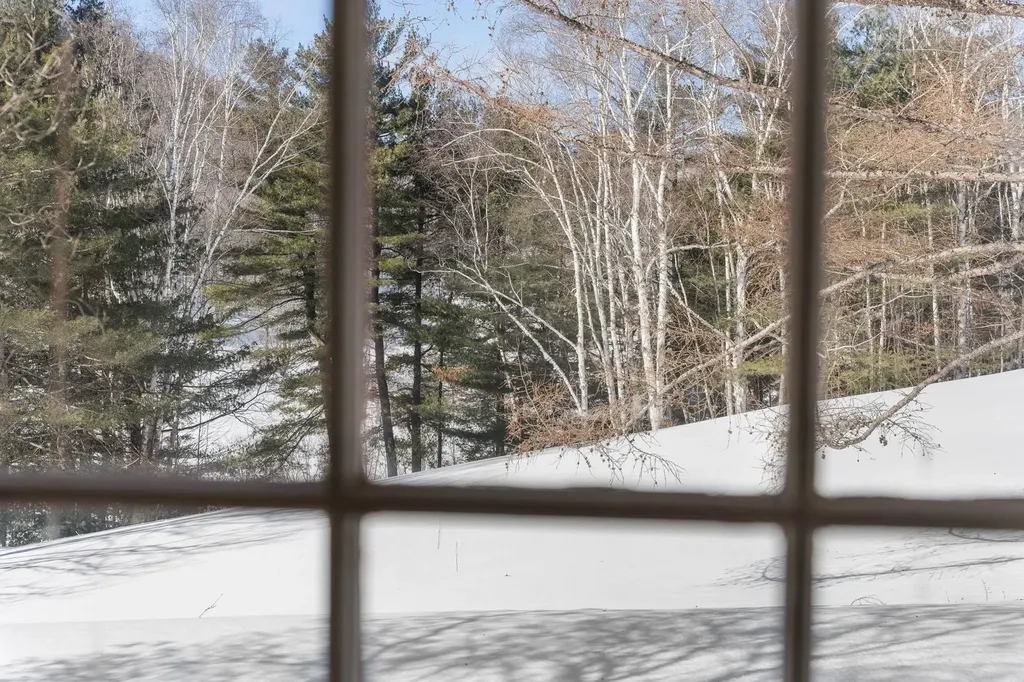 22 Orchard Hill Road Pomfret VT 05091