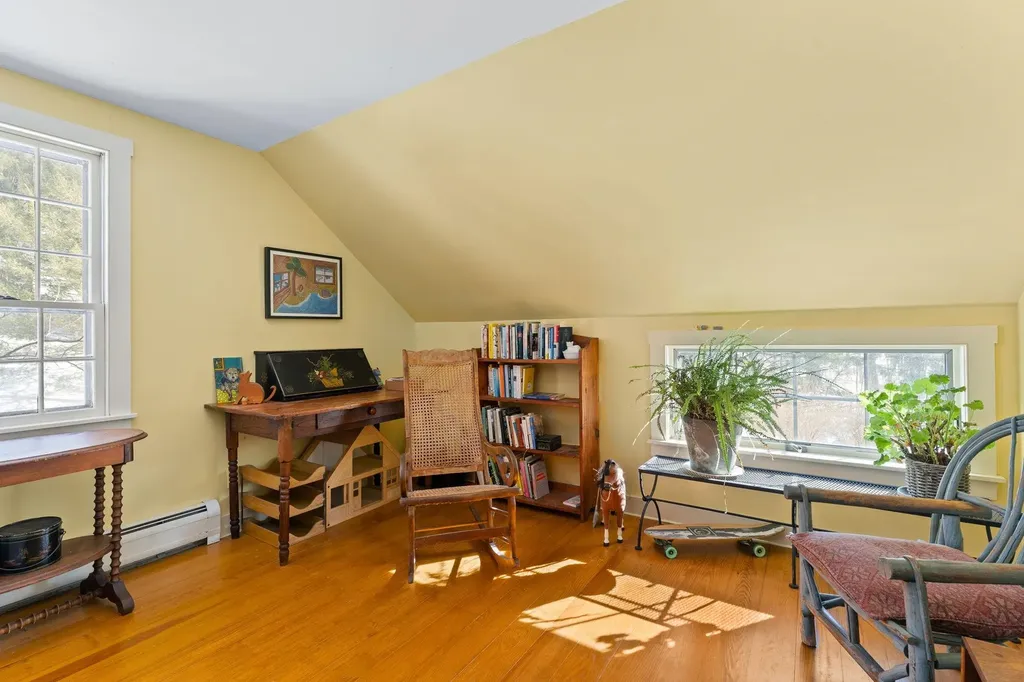 22 Orchard Hill Road Pomfret VT 05091