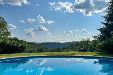 22 Orchard Hill Road Pomfret VT 05091