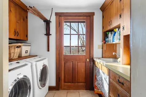 22 Orchard Hill Road Pomfret VT 05091