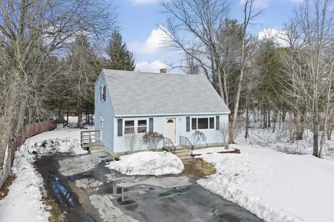 121 Dunbarton Road Manchester NH 03102