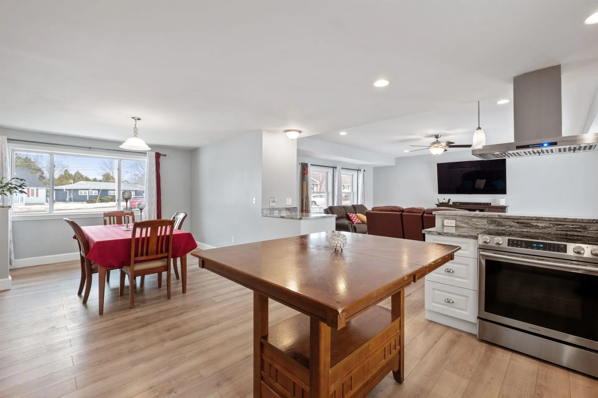 4 Gloria Street Rochester NH 03867