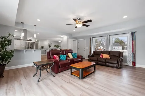 4 Gloria Street Rochester NH 03867