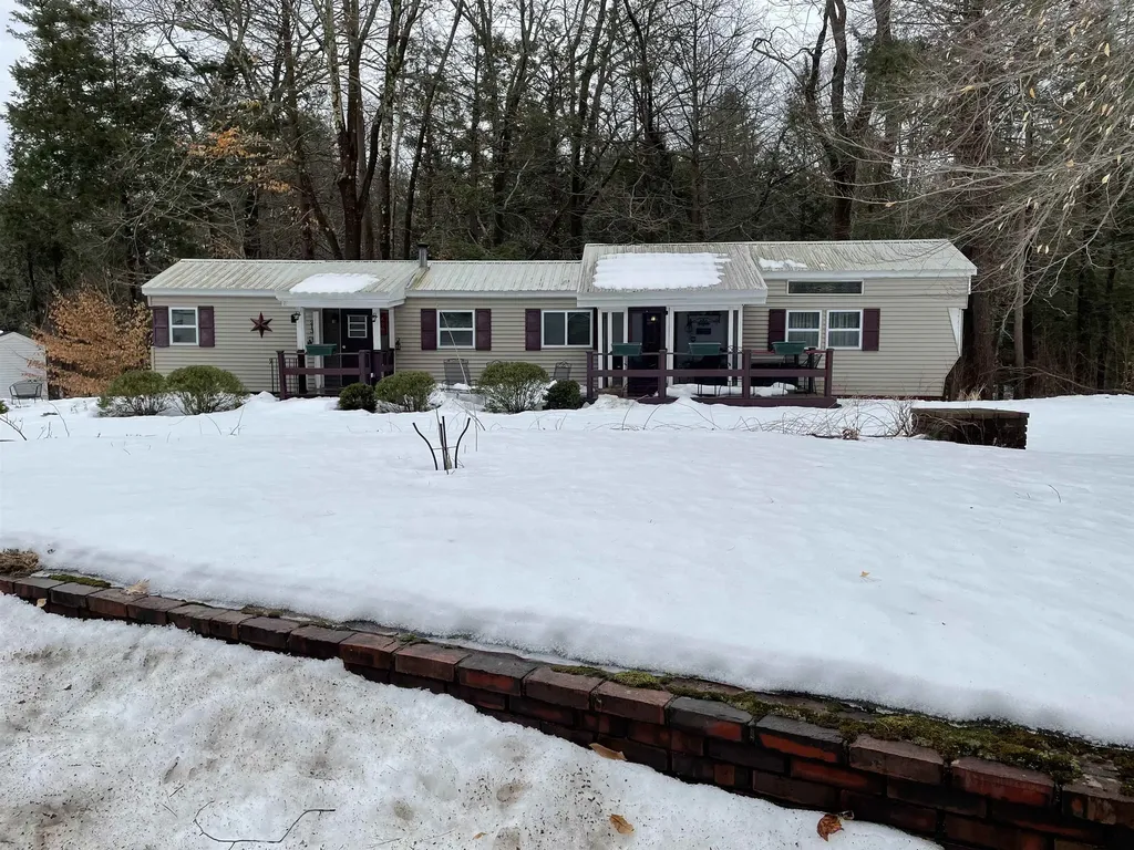 213 Robinhood Drive Exeter NH 03833