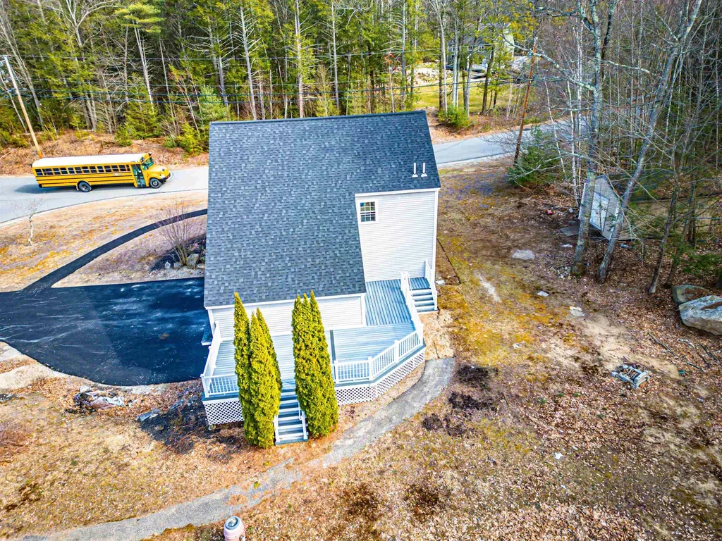 2 Treaty Court Sandown NH 03873