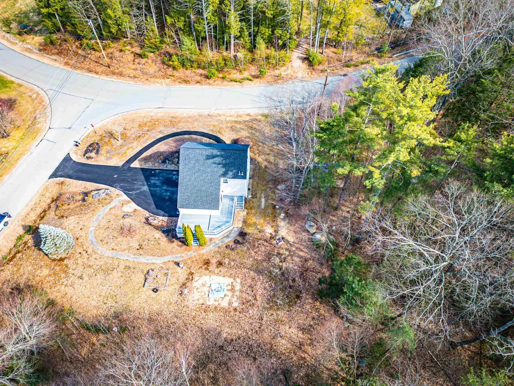 2 Treaty Court Sandown NH 03873