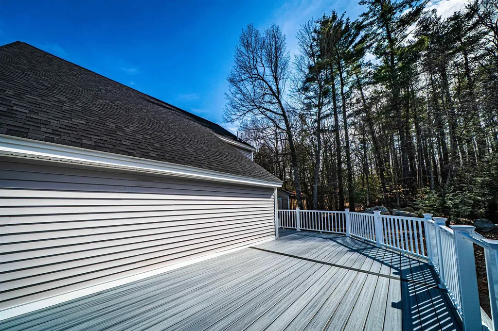 2 Treaty Court Sandown NH 03873