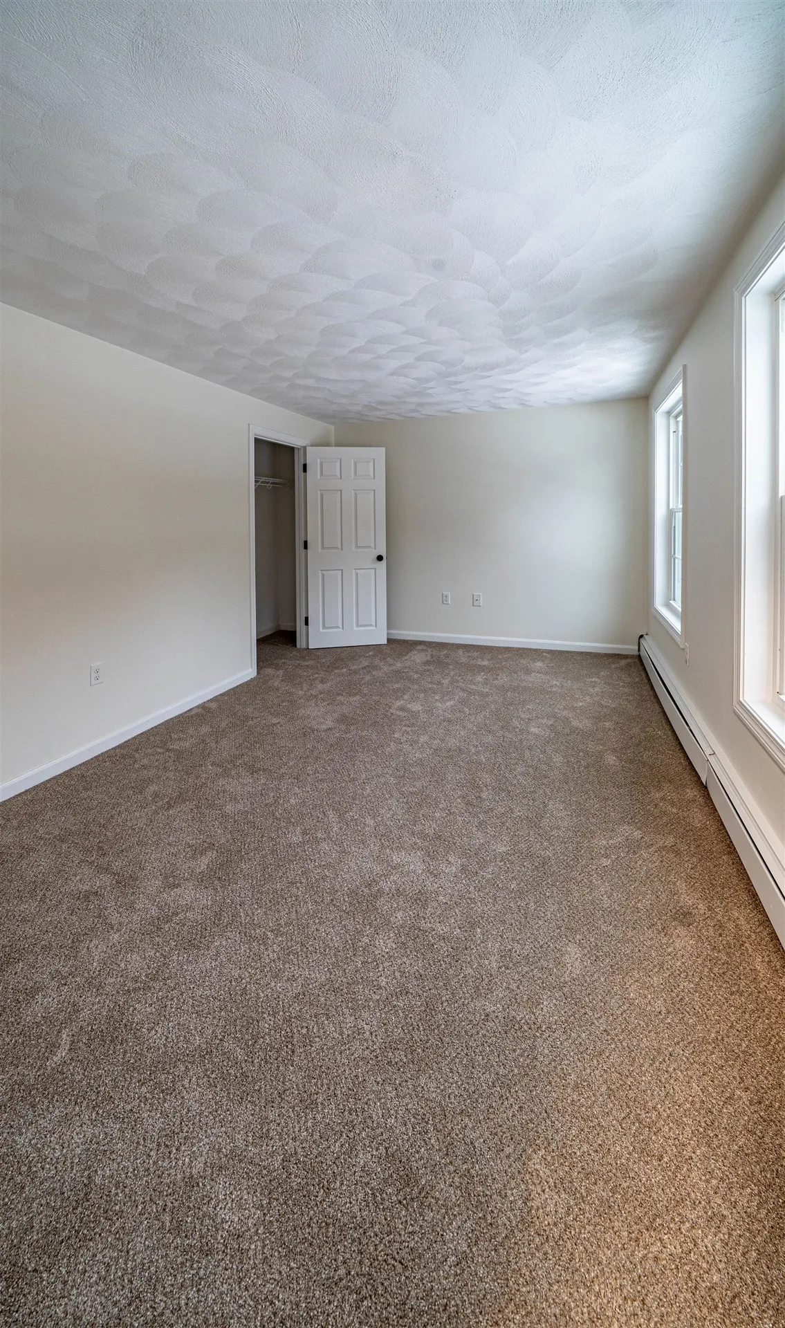 2 Treaty Court Sandown NH 03873