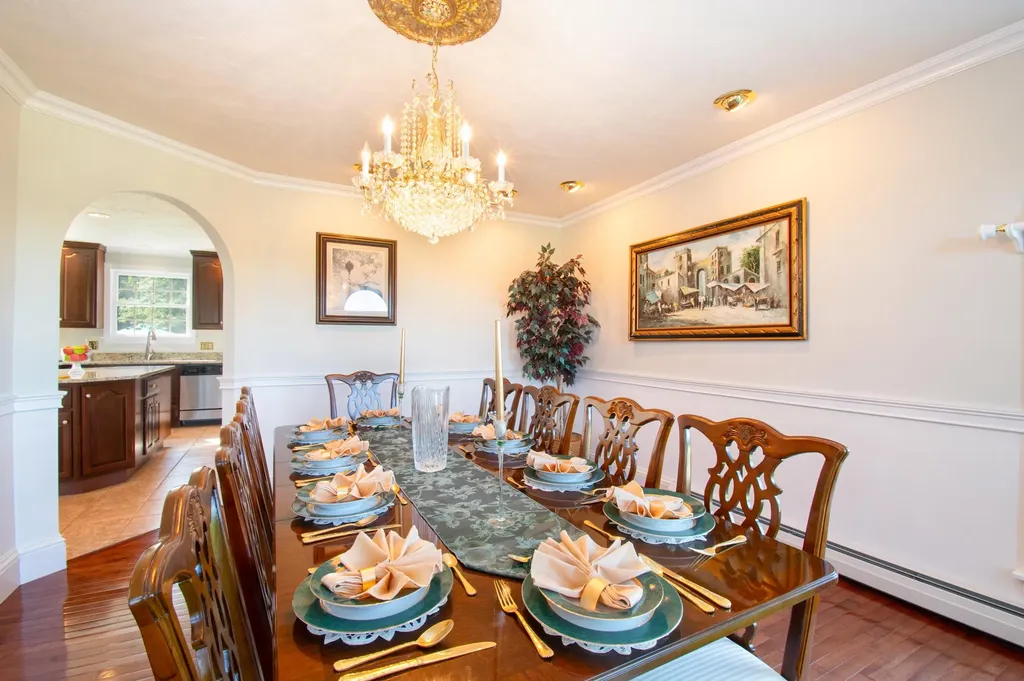 176 Annabessacook Road Winthrop ME 04364-3838