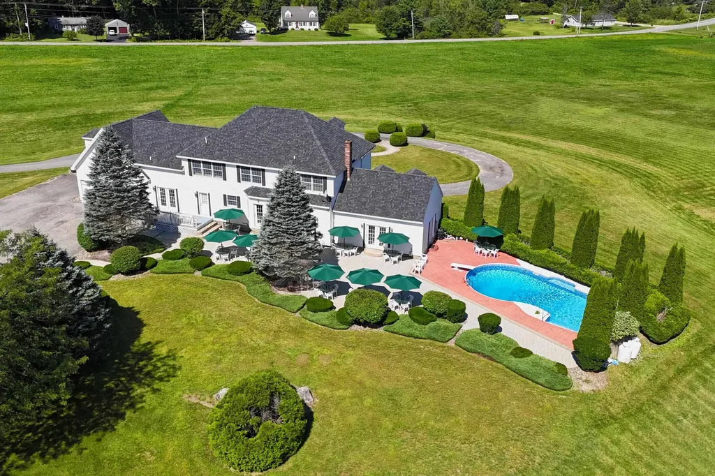 172-B Annabessacook Road Winthrop ME 04364-3838