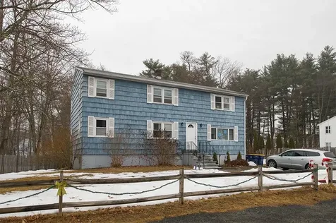 9 Auburn Street Plaistow NH 03865