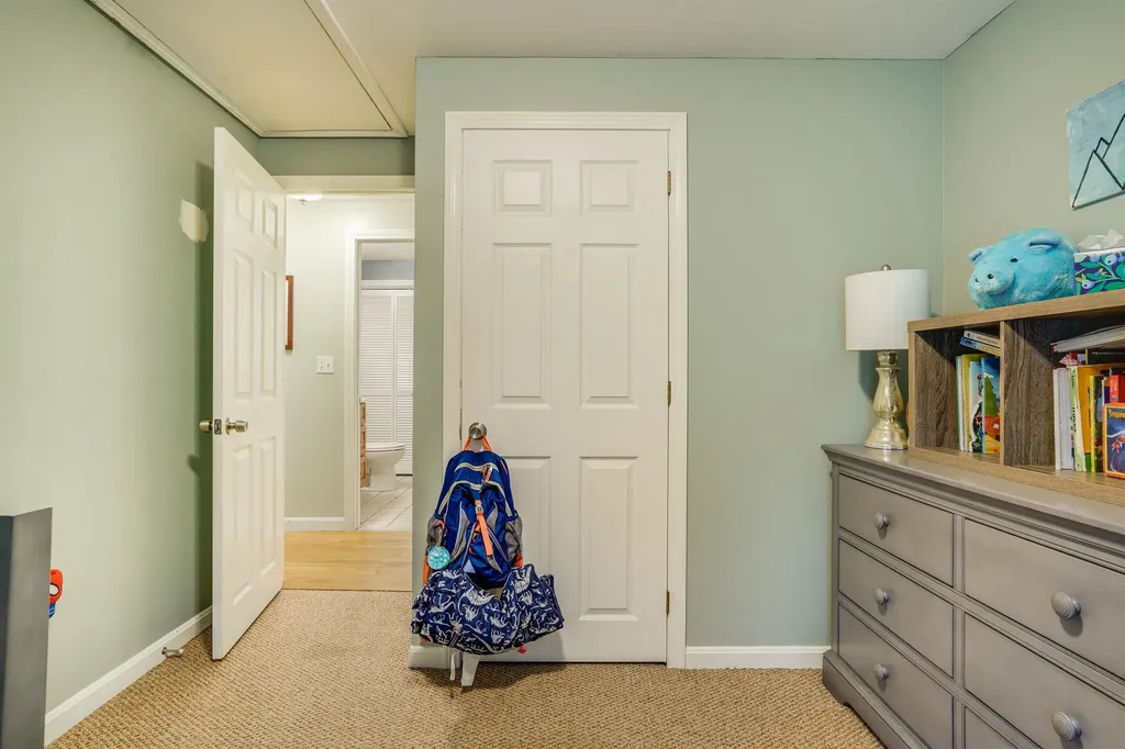 27 Cypress Road Milford NH 03055