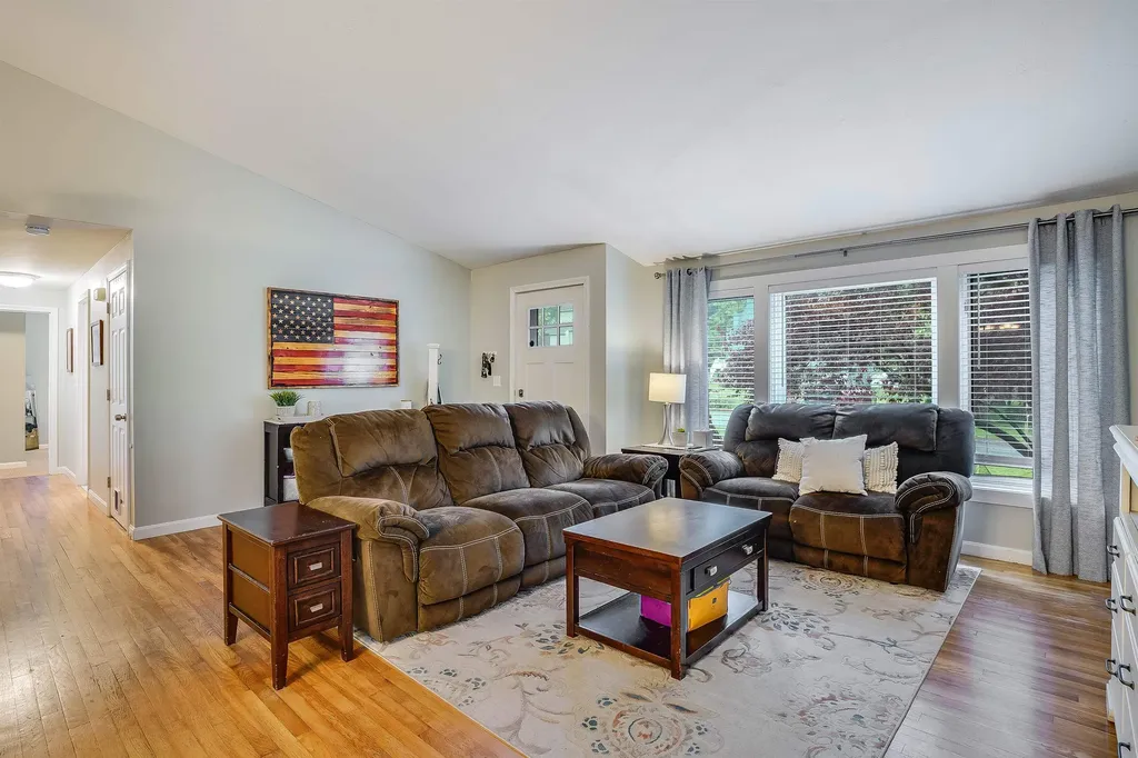 27 Cypress Road Milford NH 03055