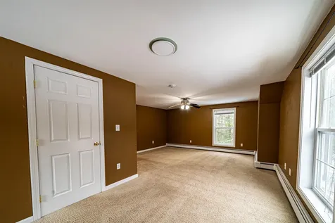 22 Deerfield Court Rochester NH 03868