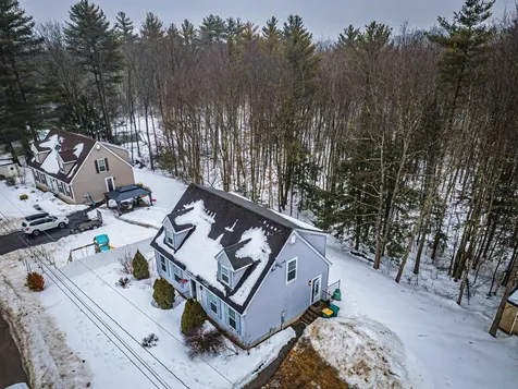 22 Deerfield Court Rochester NH 03868