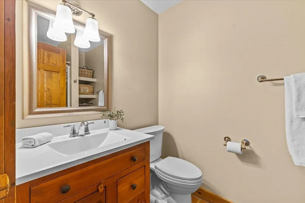 133 Hollow View Road Stowe VT 05672