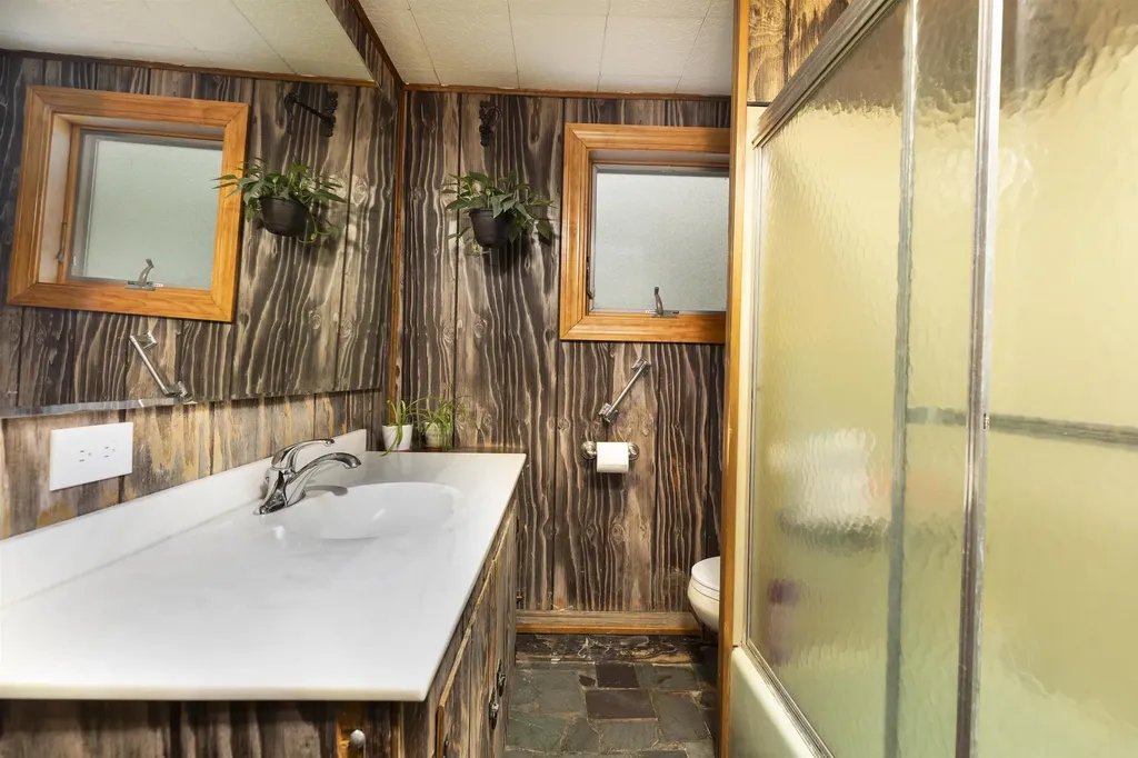 16 Summer Street Lebanon NH 03766