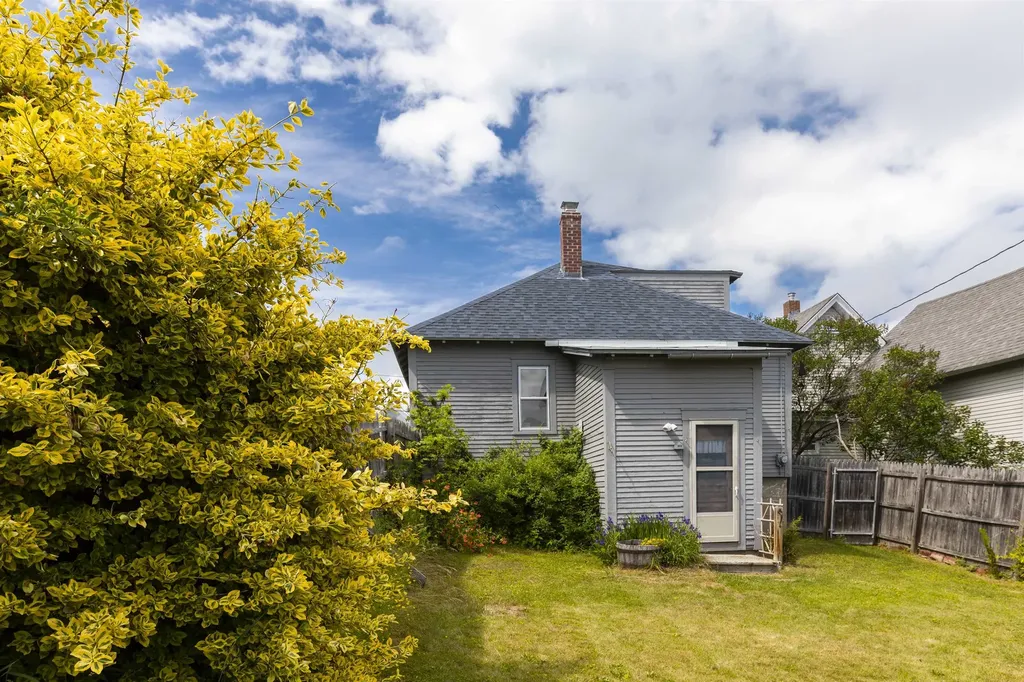 16 Summer Street Lebanon NH 03766