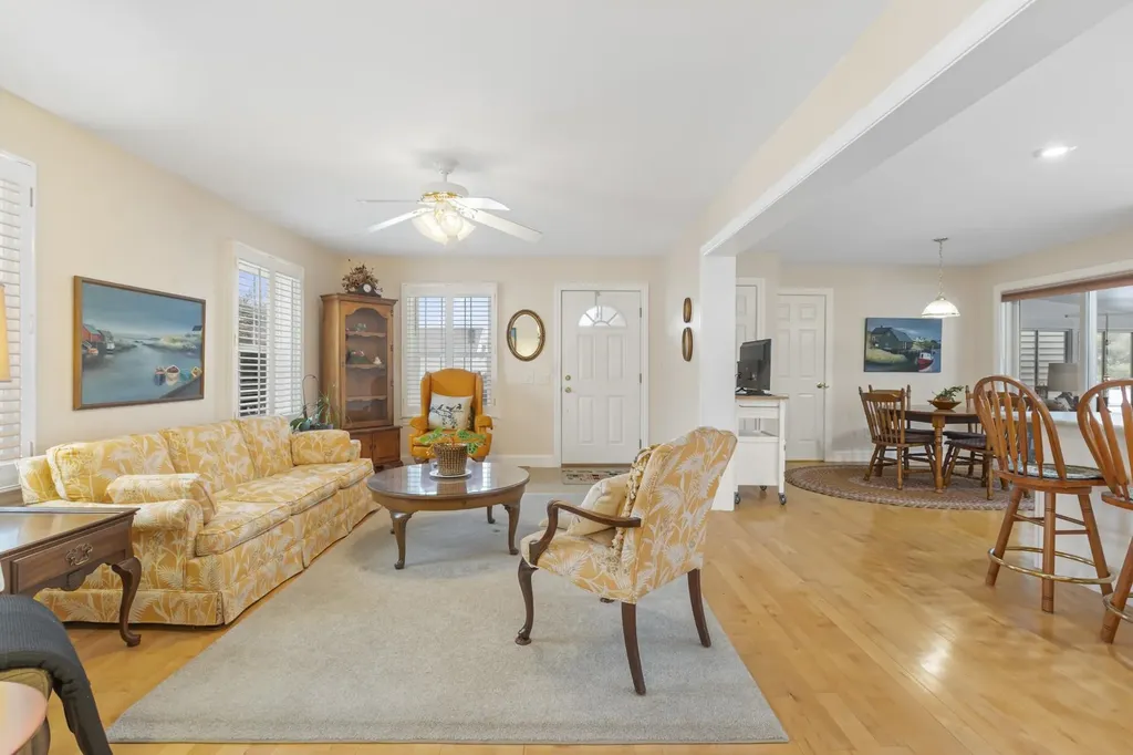 23 Ironwood Circle Hooksett NH 03106