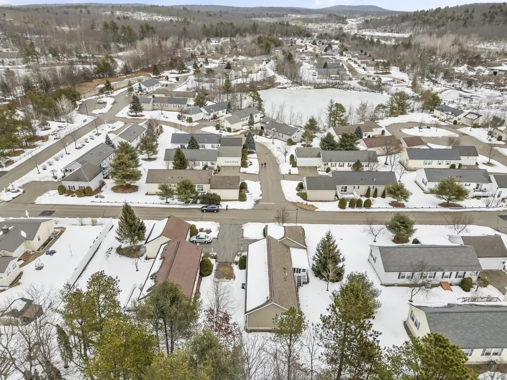 23 Ironwood Circle Hooksett NH 03106