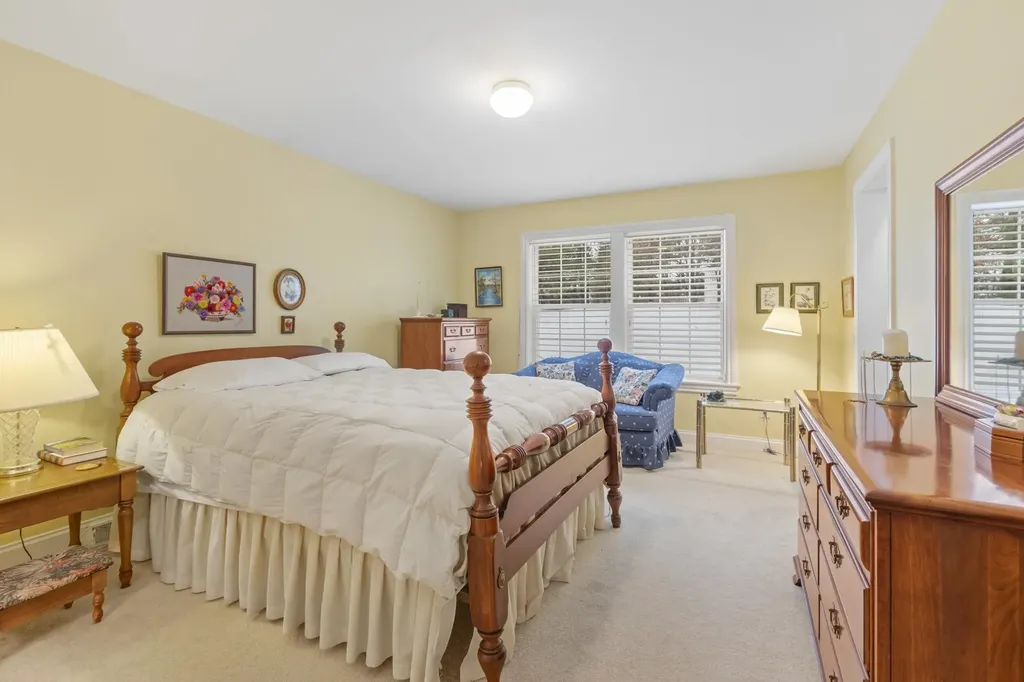 23 Ironwood Circle Hooksett NH 03106