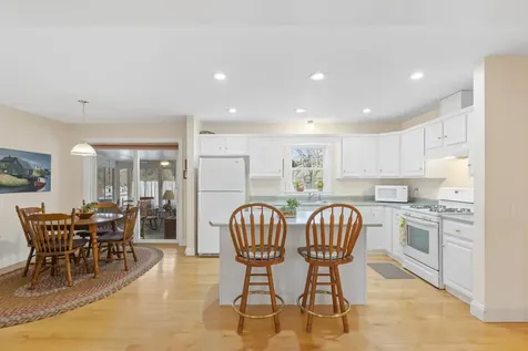 23 Ironwood Circle Hooksett NH 03106