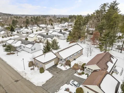 23 Ironwood Circle Hooksett NH 03106