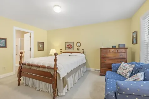 23 Ironwood Circle Hooksett NH 03106