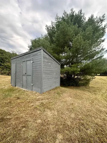 353 Moses Lane Royalton VT 05068