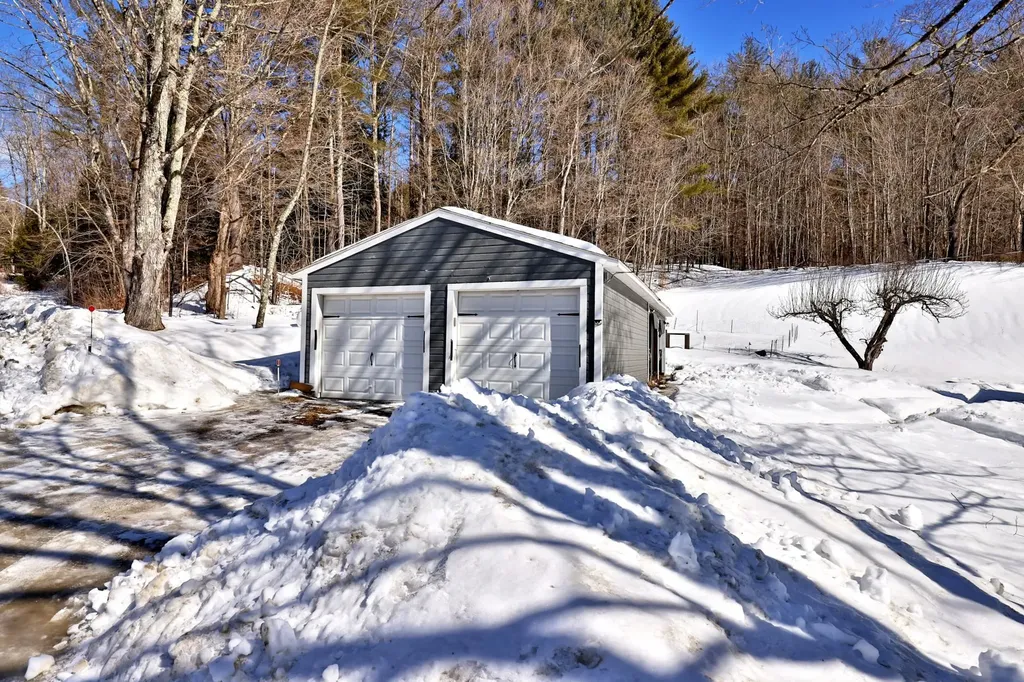 192 Stockbridge Common Stockbridge VT 05772