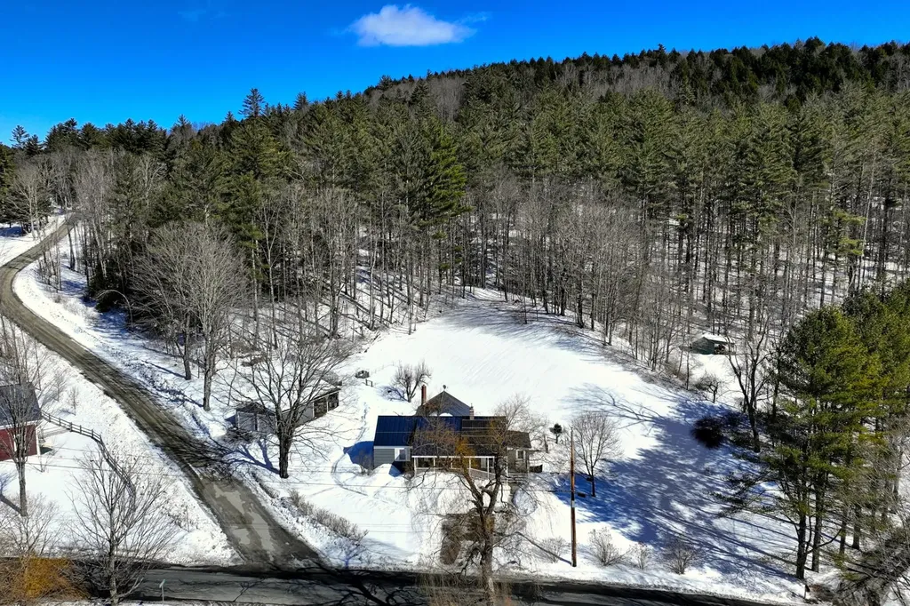 192 Stockbridge Common Stockbridge VT 05772