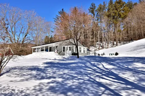 192 Stockbridge Common Stockbridge VT 05772