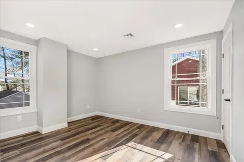 4 Norton Street Amherst NH 03031